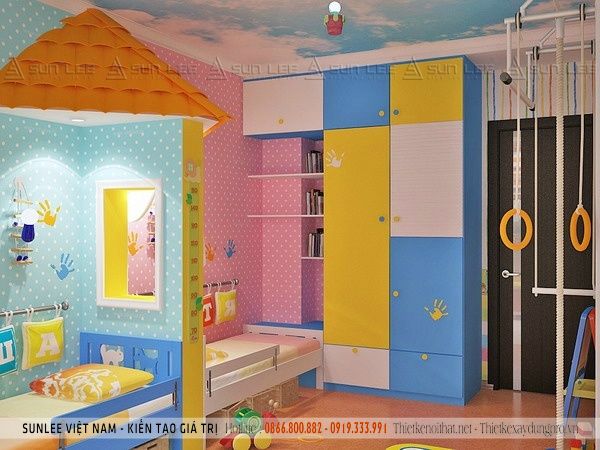 Phòng ngủ của bé được trang trí bằng giấy dán tường đủ sắc màu
